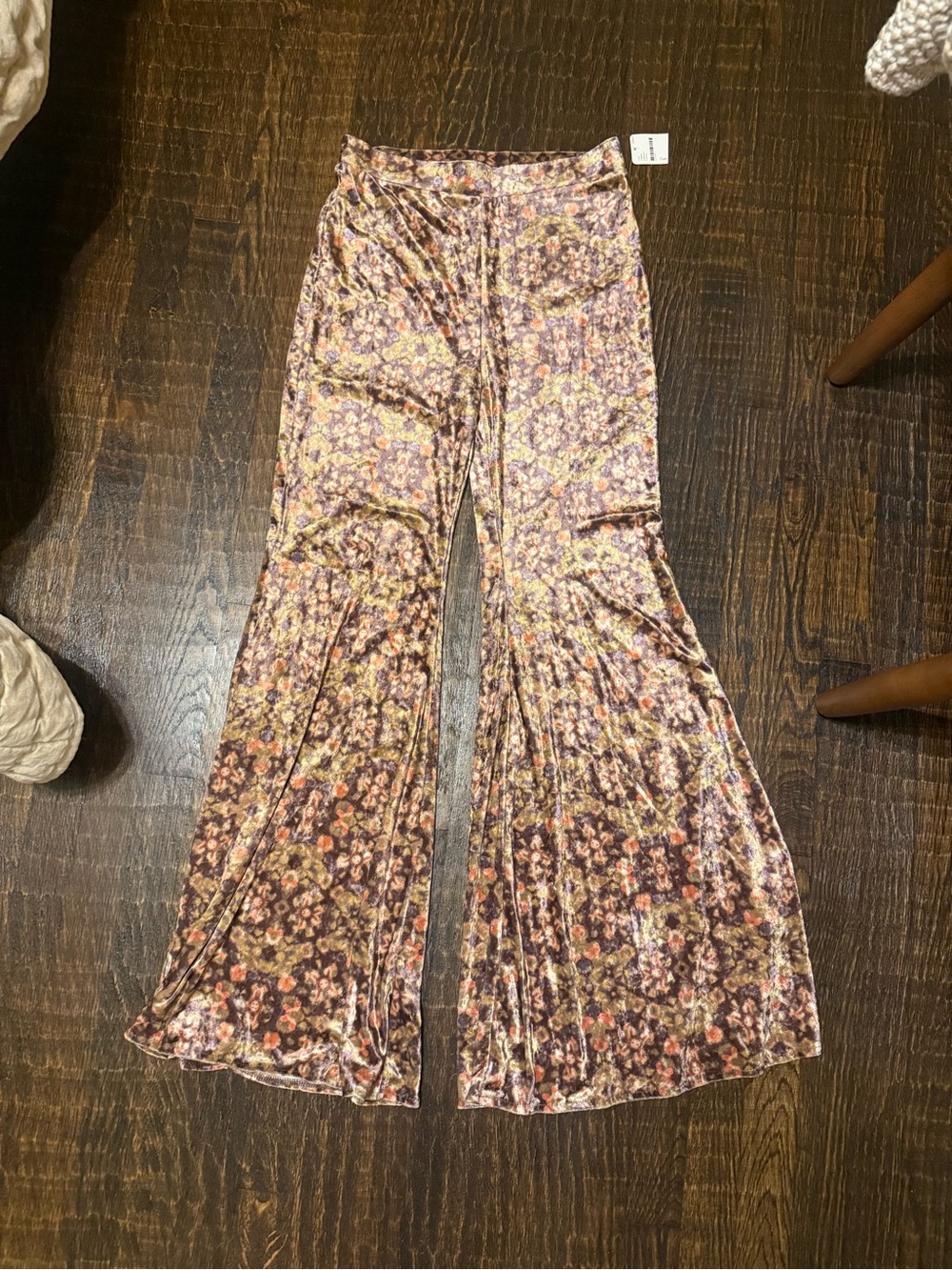 Free people NWT Floral Velvet Bell-Bottom Pants - Pink & Brown